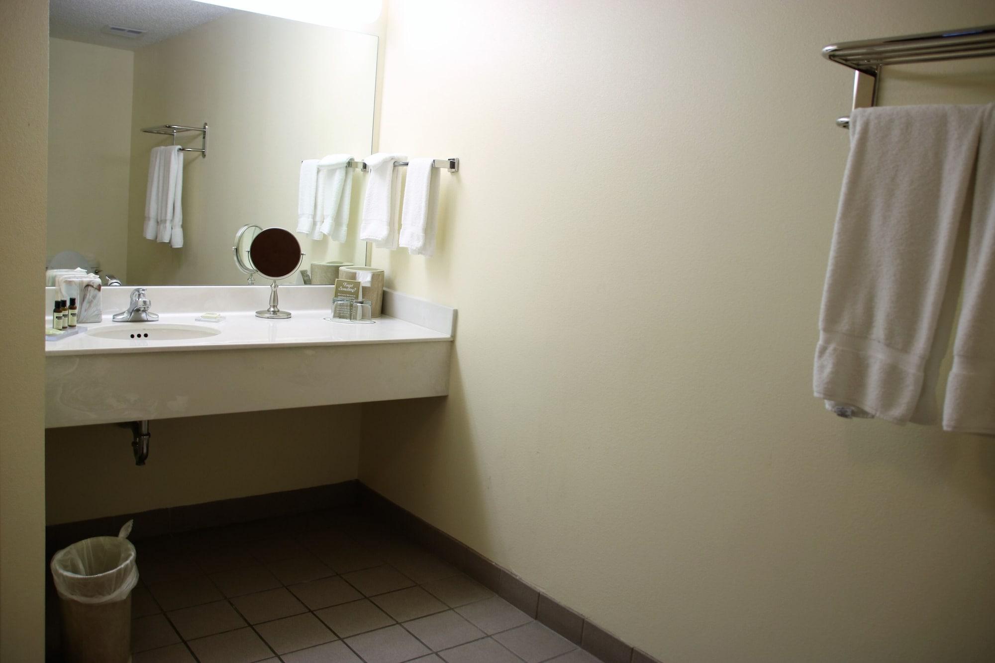 Hawthorn Suites By Wyndham Louisville East Dış mekan fotoğraf
