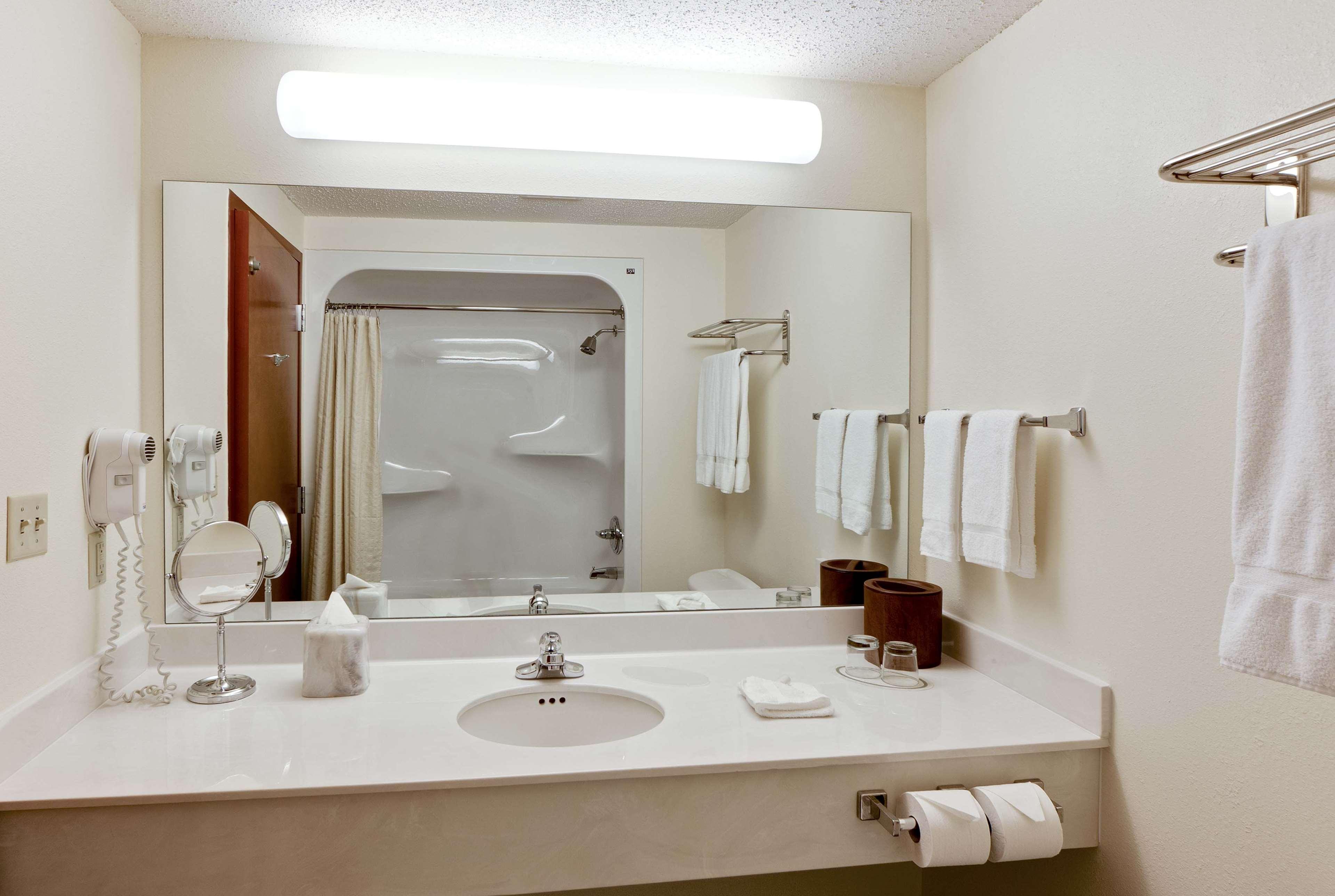 Hawthorn Suites By Wyndham Louisville East Dış mekan fotoğraf